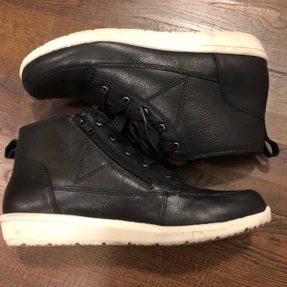 Sneaker wedges